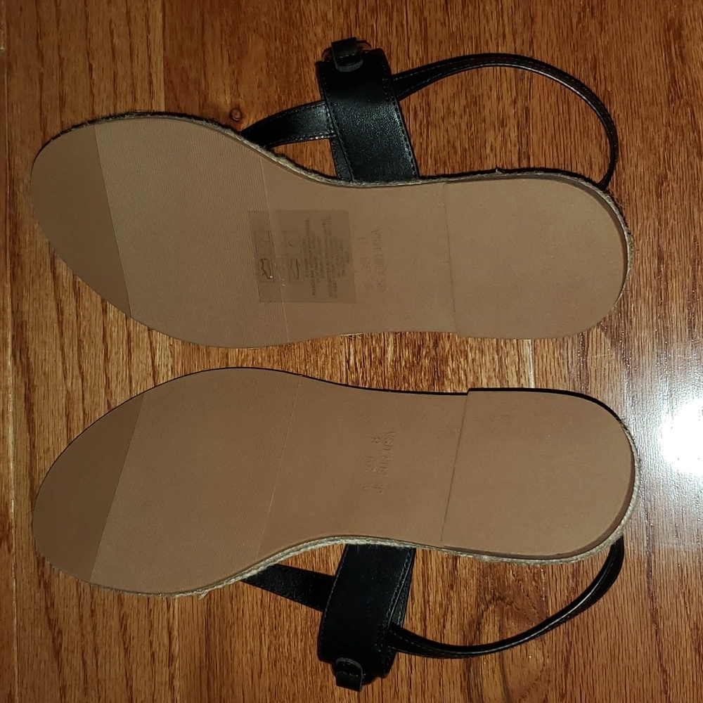 Sandals - Picture 3 of 8